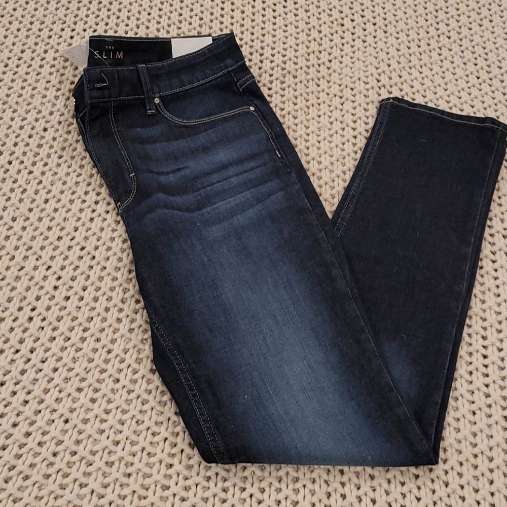 WHITE HOUSE BLACK MARKET DENIM
